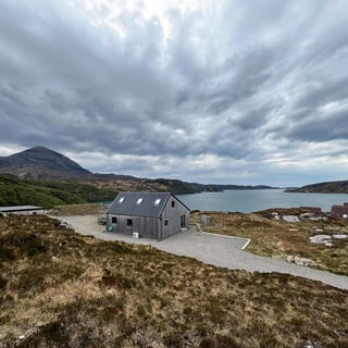 White Cairn 2 sq