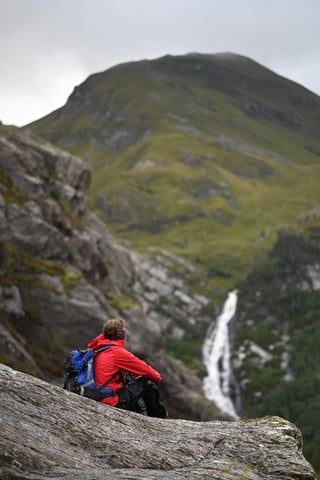 www.johnmuirtrust.orgassets000001406Ali_at_Steall_Falls_original-1